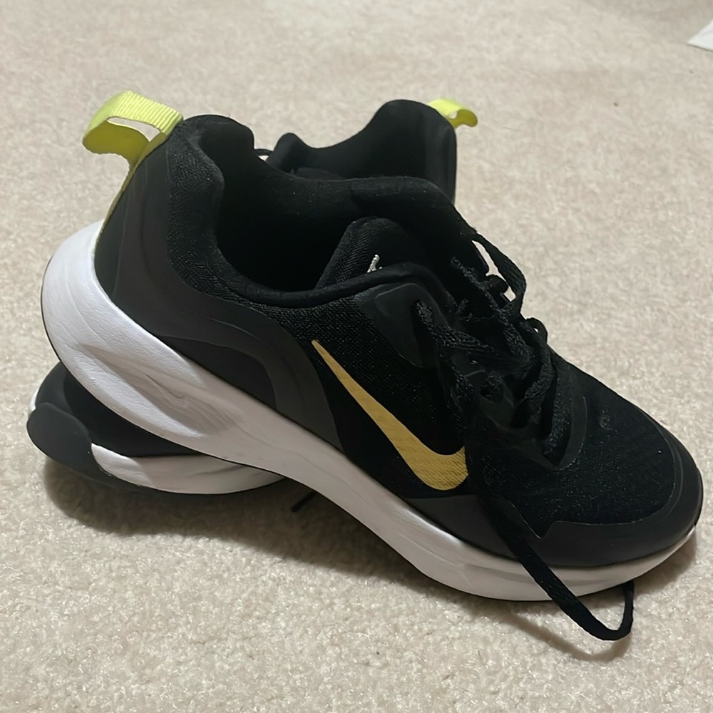 Nike | athletic shoes